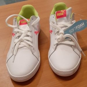 Puma sneakers nwob